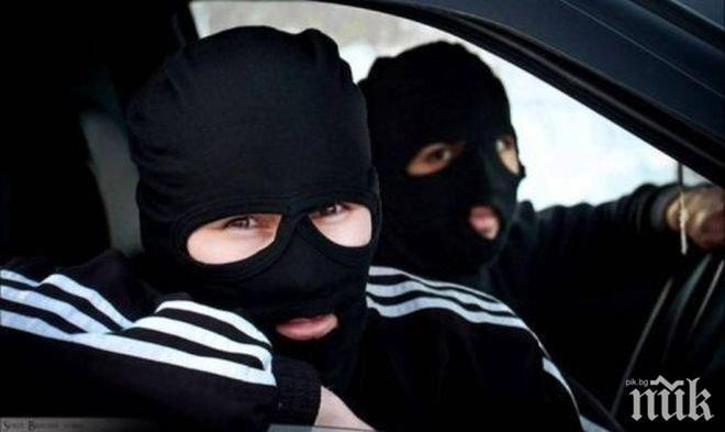 Бандити откраднаха кола във Варна и поискаха откуп