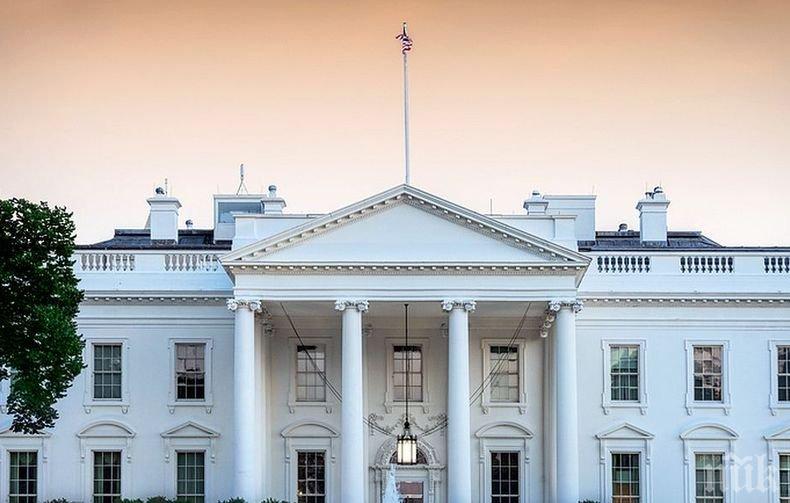 Пристрастен: Доналд Тръмп постави симулатор за игра на голф в Белия дом