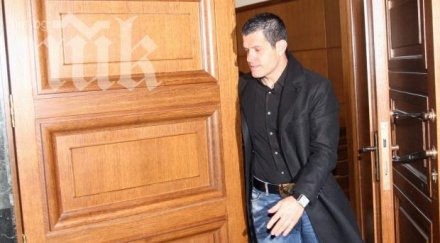 отказаха предадат брендо румъния