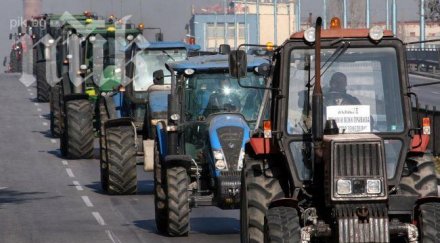 вял протест фермери столицата засега животни трактори