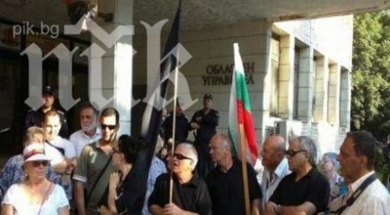 областният управител пловдив пряк диалог протестиращите