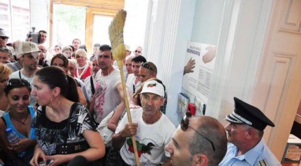 стотина души вече протест варна