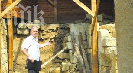 храмът старосел рухване зарязан бившия министър рашидов