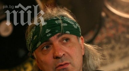 васко кръпката ехти площада протеста разцепи хората две