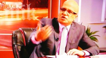 слави сидеров навре полицейската палка масата