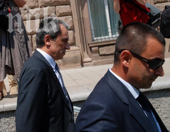 Станишев и Орешарски заминават на работно посещение в Брюксел