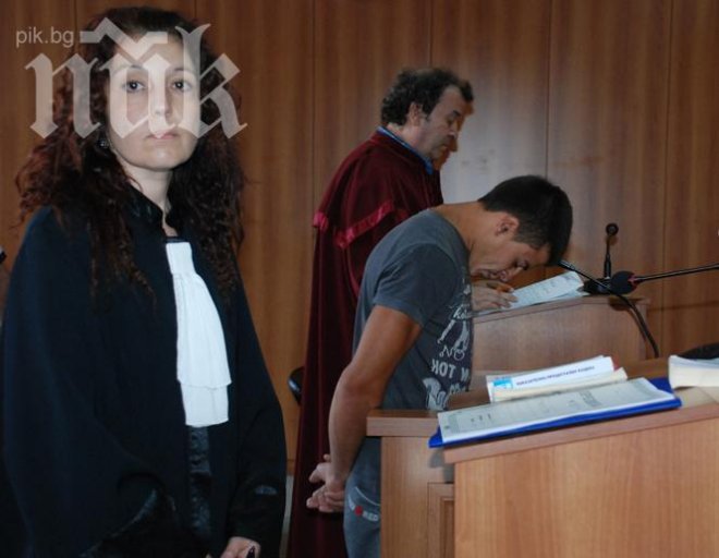 Съученици на убитата Стефка искат доживотен затвор за убиеца 