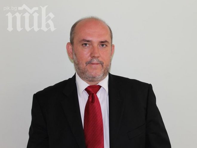 Международен консултант е назначен за икономически зам.-министър