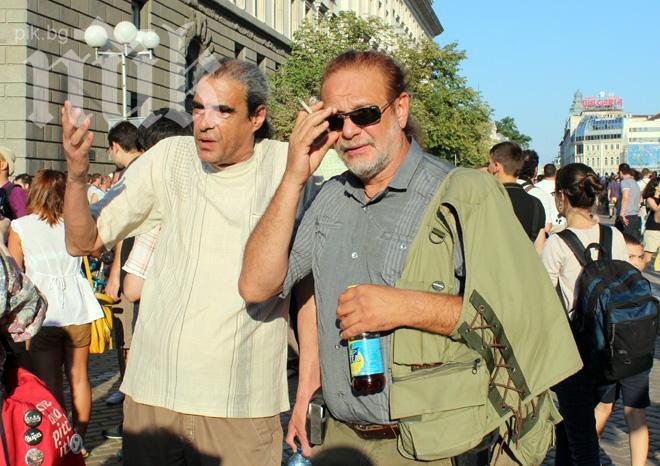 Проф. Евгений Дайнов пред ПИК в разгара на протеста: Нужни са нови политици