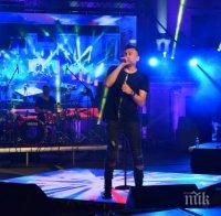 ОТНОВО В ЧАС: Любо Киро учи гимназисти на авторско право