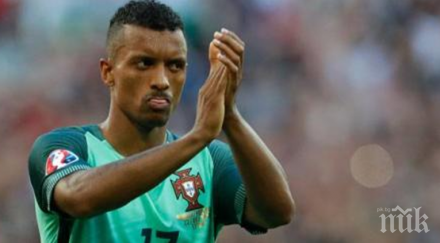 официално техничарят нани парафира