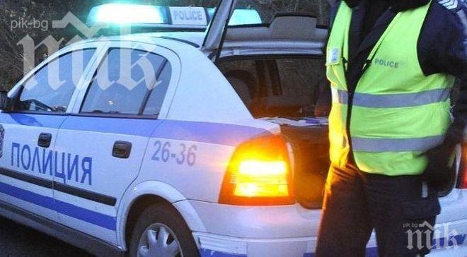 ПЪРВО В ПИК TV: Полиция отцепи района около Румънското посолство - огромен камион запуши движението (ОБНОВЕНА)