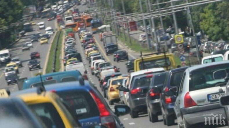 До 3 бона глоба за трошка на пътя  