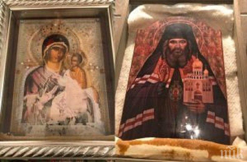 ЧУДО: Две православни икони замироточиха в Америка