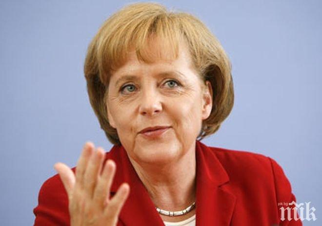 Ангела Меркел: Германия подкрепя санкциите срещу Русия, а решенията за тях трябва да са координирани с Украйна