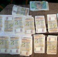 УДАР СРЕЩУ ЛИХВАР: Полицията надуши незаконни банкови транзакции, спипа 33-годишен с коли, злато и оръжия (СНИМКИ)