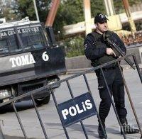 Турция нареди ареста на 295 военни