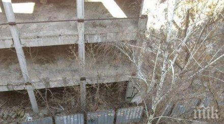 бетонен къс смаза кола виновен чака