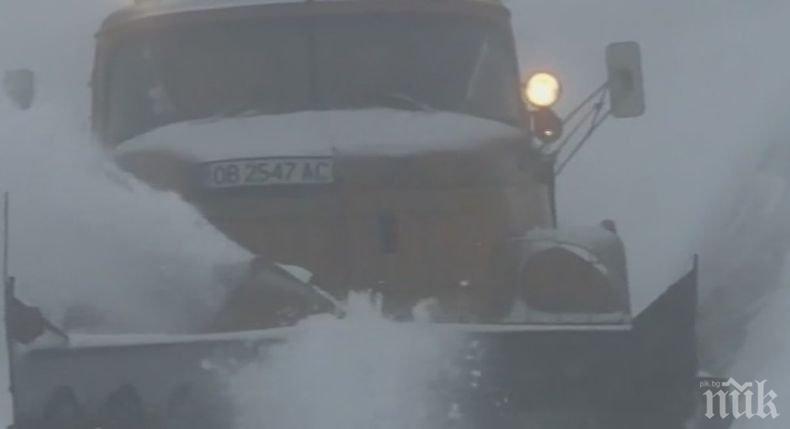 Зимата се завърна със страшна сила в Северозапада