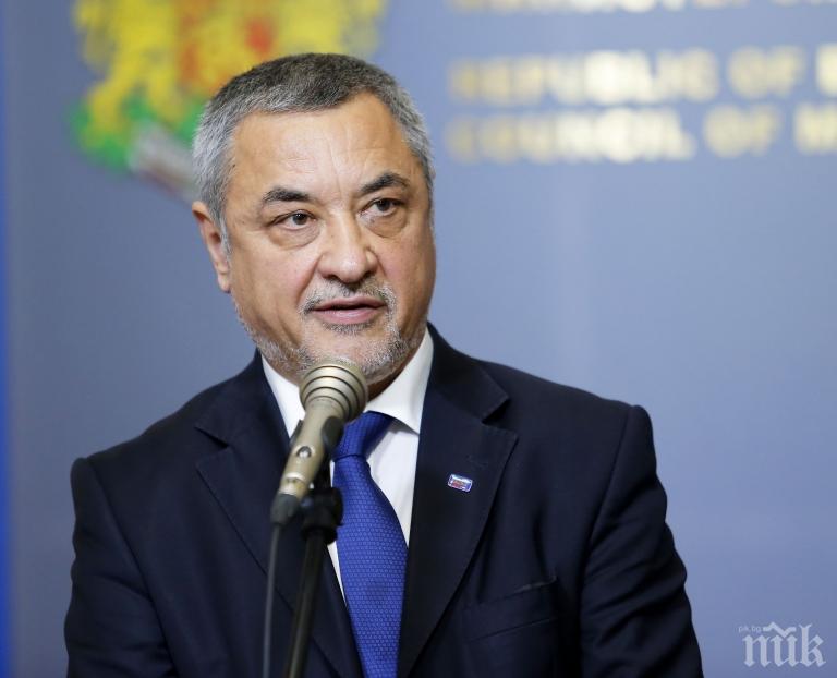 Валери Симеонов постави отново въпроса за българско училище в Одеса

