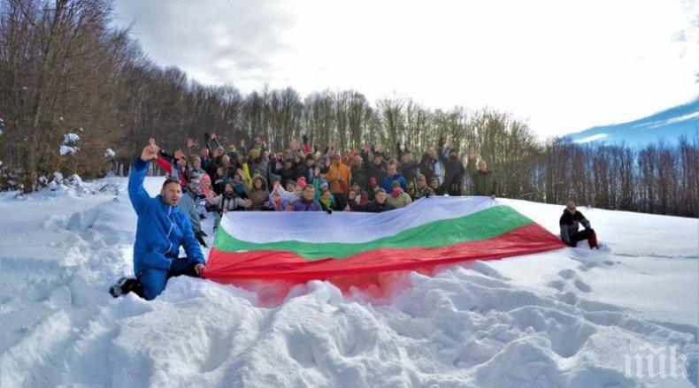 Тръгва поход с трибагреници и гайди 