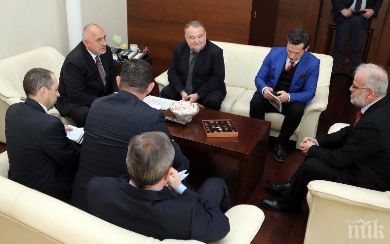 ПЪРВО В ПИК: Борисов се срещна с председателя на парламента на Република Северна Македония Талат Джафери (СНИМКИ)