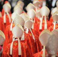 Кардинал бе признат за виновен в педофилия от съд в Австралия
