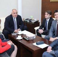 ПЪРВО В ПИК: Борисов на среща с бизнеса, решават за касовите апарати (СНИМКИ)