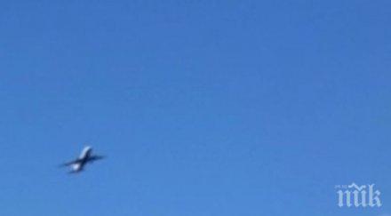 силен вятър свали самолет пътници гибралтар