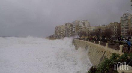 ураганни ветрове връхлетяха малта