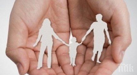 всяко второ дете осиновяване увреждания