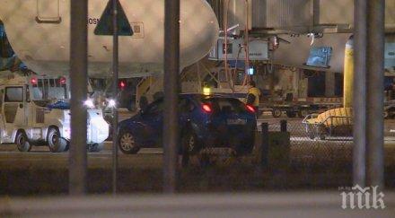 извънредно самолет спука гума летище софия