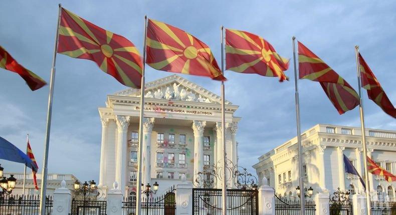 Парламентът на Северна Македония спира да работи от 1 април