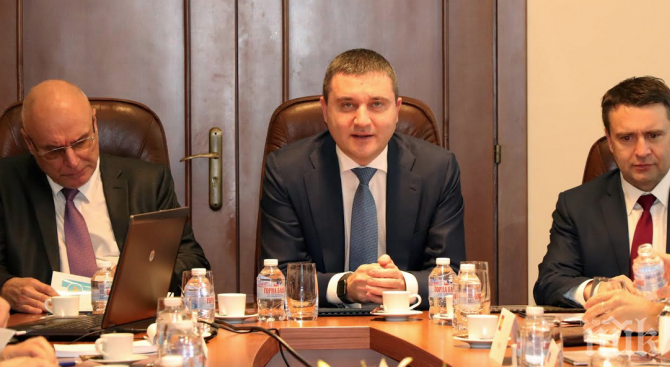 Владислав Горанов представи напредъка по мерките в плана за действие за приемането на България във ВКМ-ІІ и банковия съюз