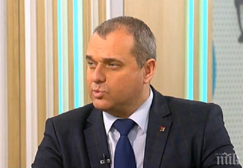 Искрен Веселинов с остър коментар за евровота и речта на Тимерманс: Избирателите на БСП да знаят, че подкрепят с гласа си него, а не Нинова