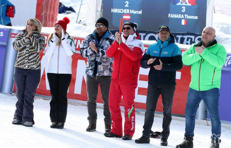 Министър Кралев награди победителя в гигантския слалом от Световната купа по ски в Банско Хенрик Кристоферсен (СНИМКИ)
