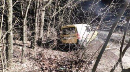 колегите убития таксиметров шофьор работят страх