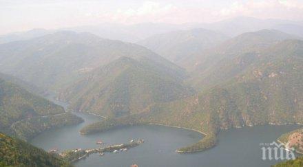 осем кандидати напират мегапроекта въча