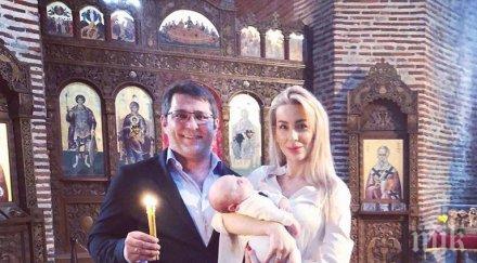 първо пик ден раждането антония петрова показа бебето сефте отиде църква снимки