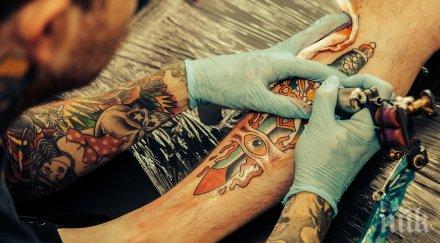 откриха древната машинка татуиране