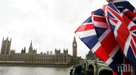 невероятно чистач откри 300 000 паунда автобус направи парите