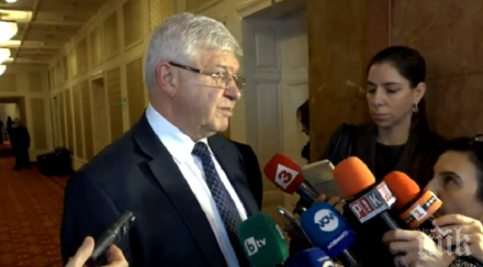 горещо пик първи разкрития скандала министър ананиев обвиненията конфликт интереси обясниха министерство здравеопазването