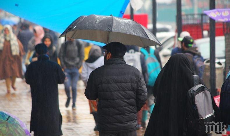 Наводнения в Южен Афганистан взеха 20 жертви