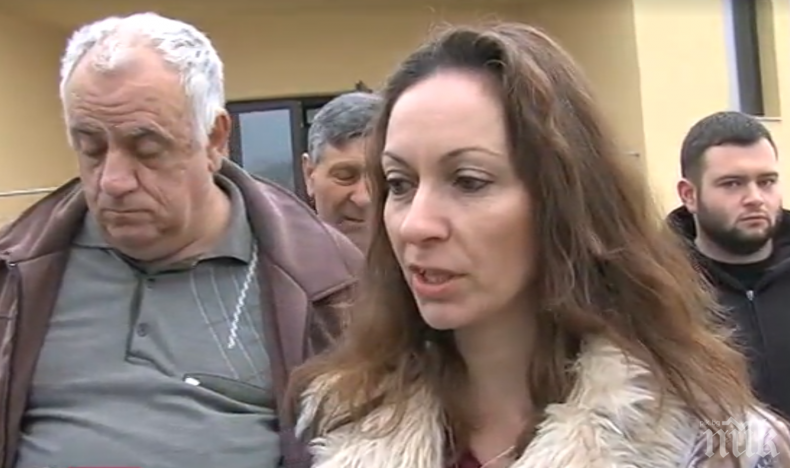 Вярващи от Петрич се вдигнаха в защита на отец Ангел Кочев