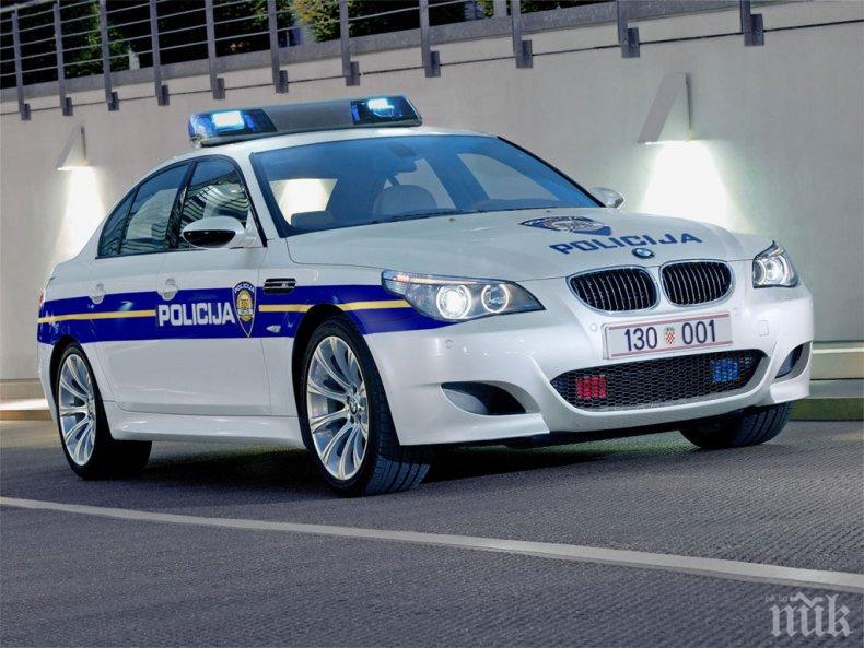 ТОТАЛЕН ШОК: Баща изхвърли четирите си деца през прозореца, две от тях берат душа