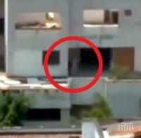 МИСТЕРИЯ: Появи се призрак в къщата на Пабло Ескобар преди да бъде разрушена (ВИДЕО)