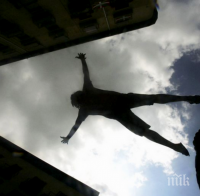 МИСТЕРИОЗНО САМОУБИЙСТВО: 19-годишният Василий полетя от десетия етаж на блок в бургаския „Лазур”