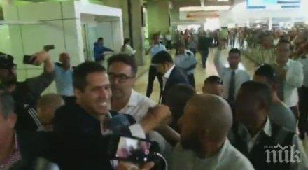 десетки хиляди приветстваха хуан гуайдо центъра каракас