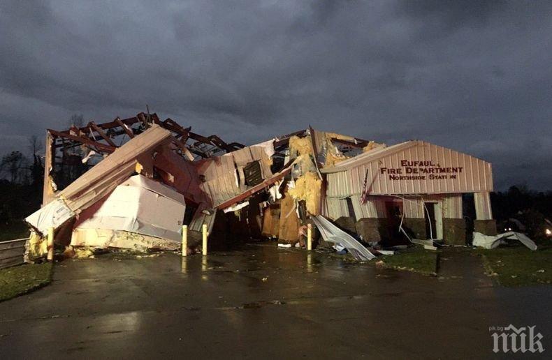 ТРАГЕДИЯ: 7-членно семейство загинало след торнадото в Алабама
