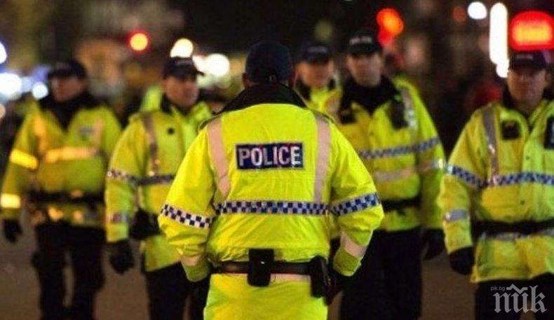 Полицията във Великобритания с призив към нацията за борба с престъпленията с нападения с нож